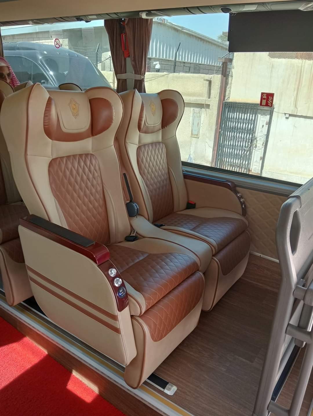 باص من مكة إلى الرياض — صورة من أسطول أضواء الحجاز