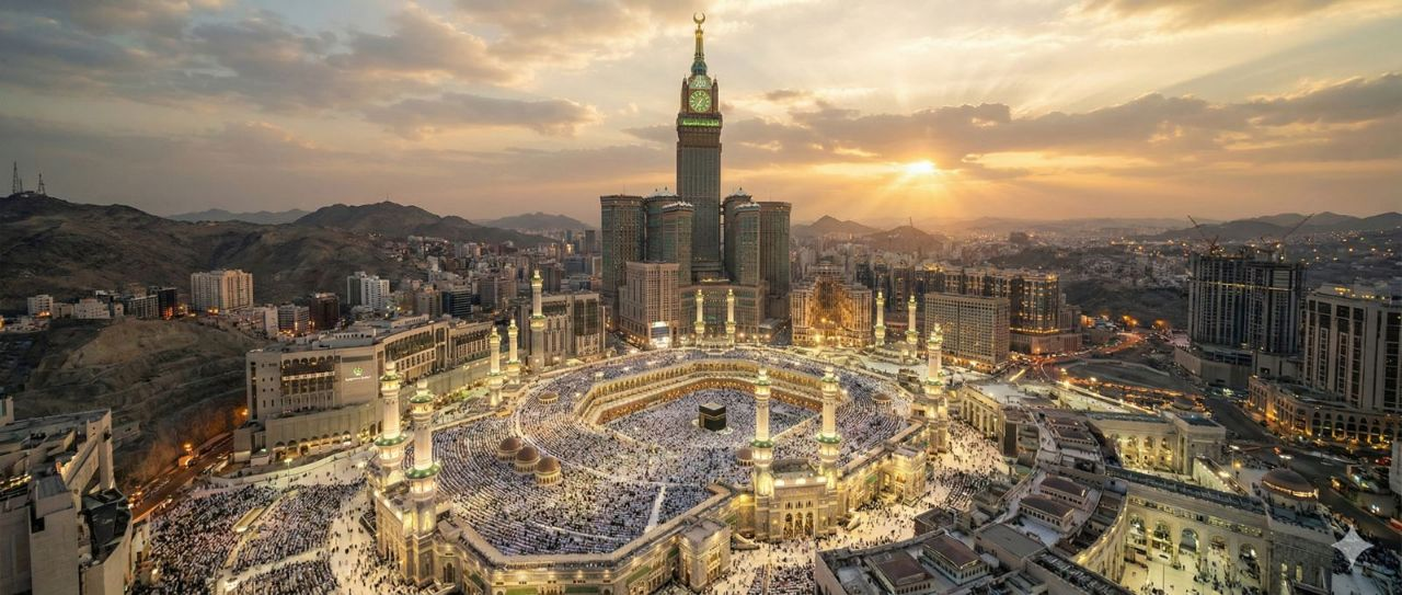رحلات عمرة من الرياض إلى مكة المكرمة مع أضواء الحجاز
